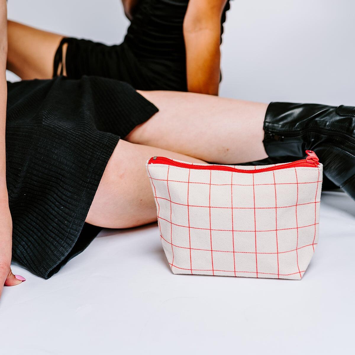 Hudson Pouch Narrow Windowpane Plaid Tag&Crew