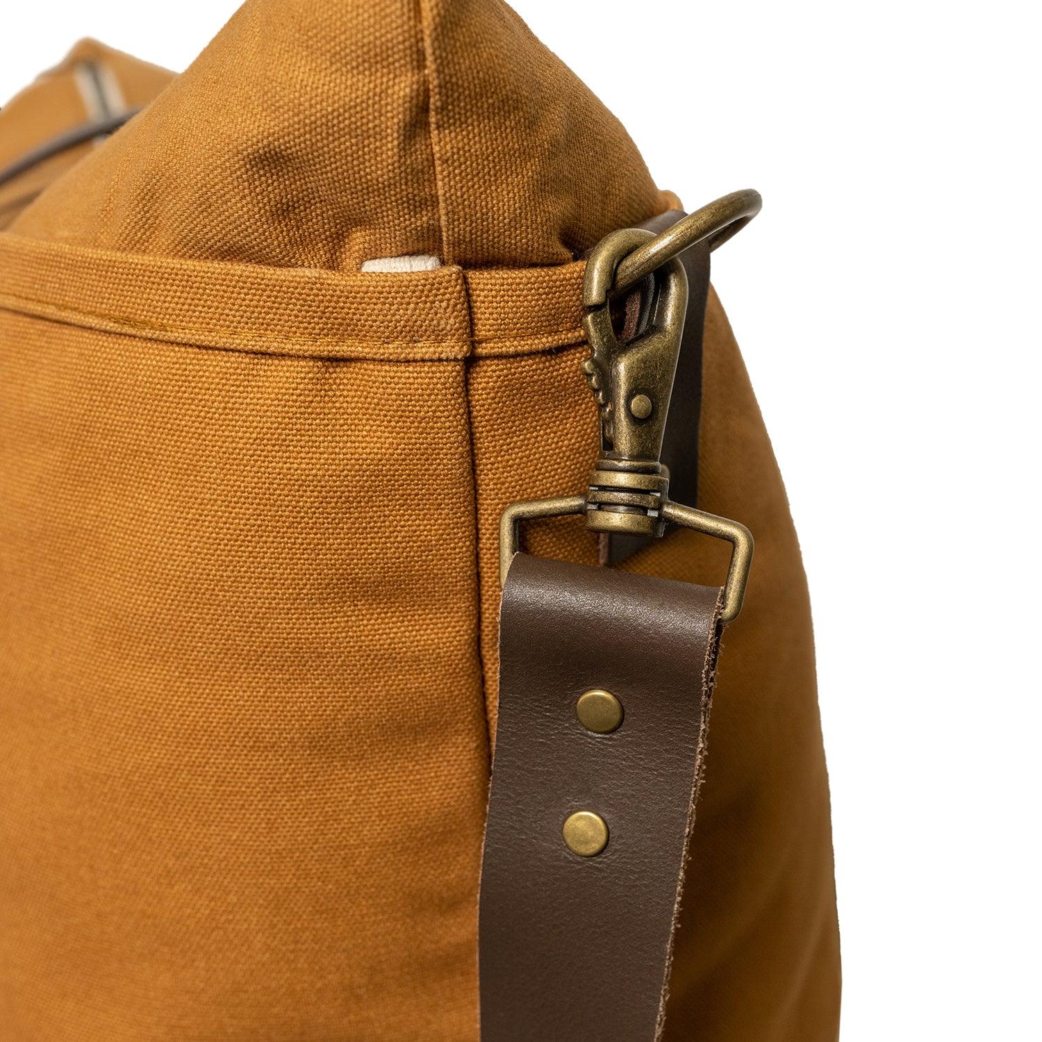 Luxury Boat Weekender - Tag&Crew