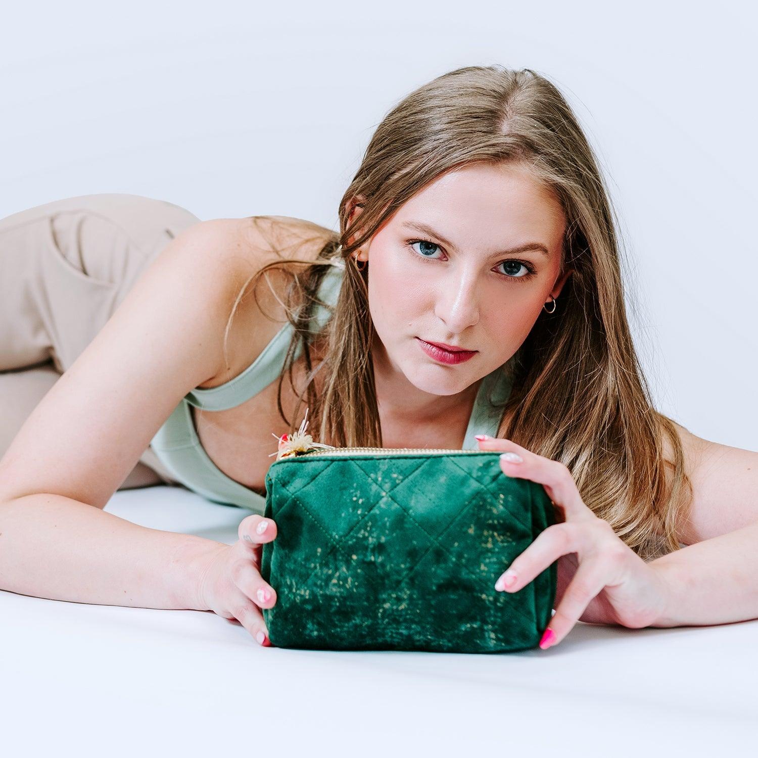 Velvet Pouch Tag&Crew 