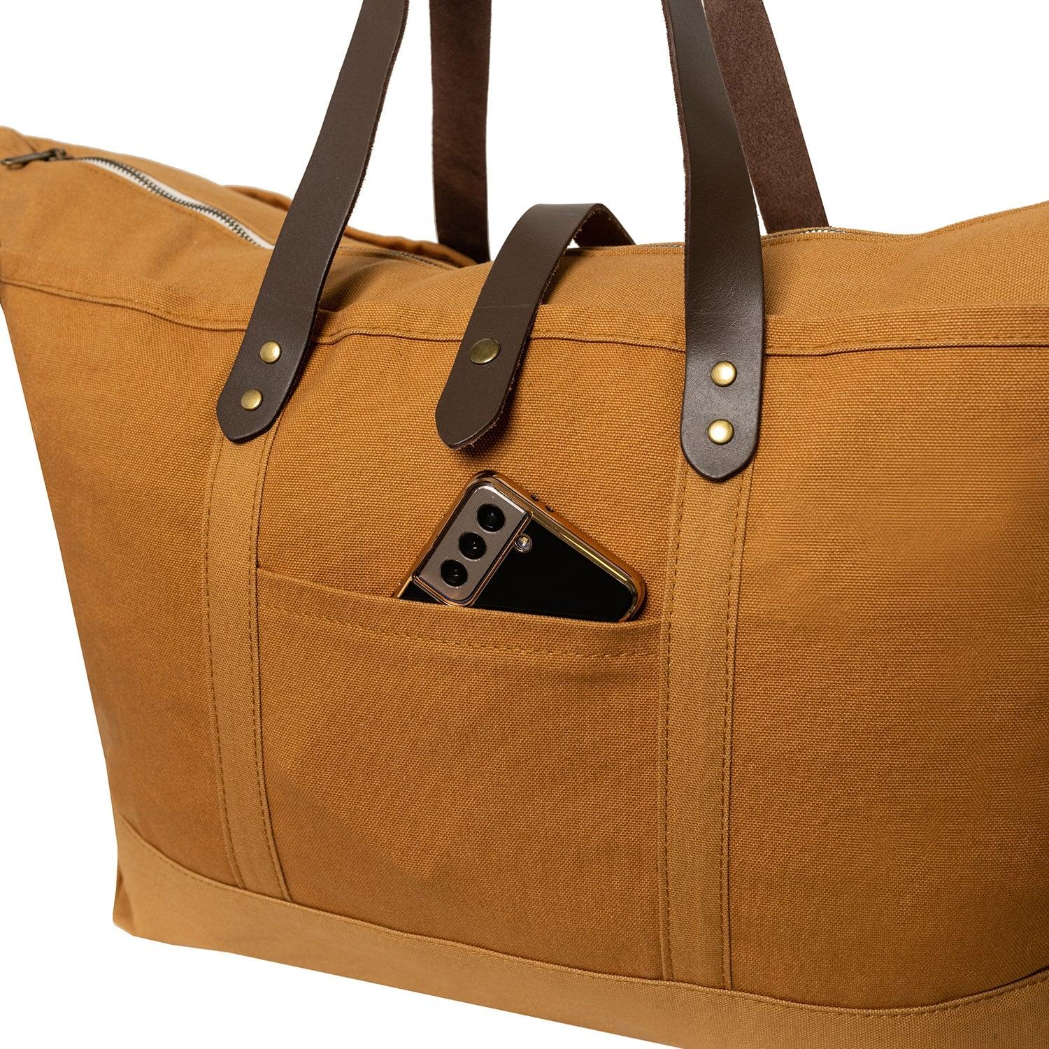 Luxury Boat Weekender - Tag&Crew