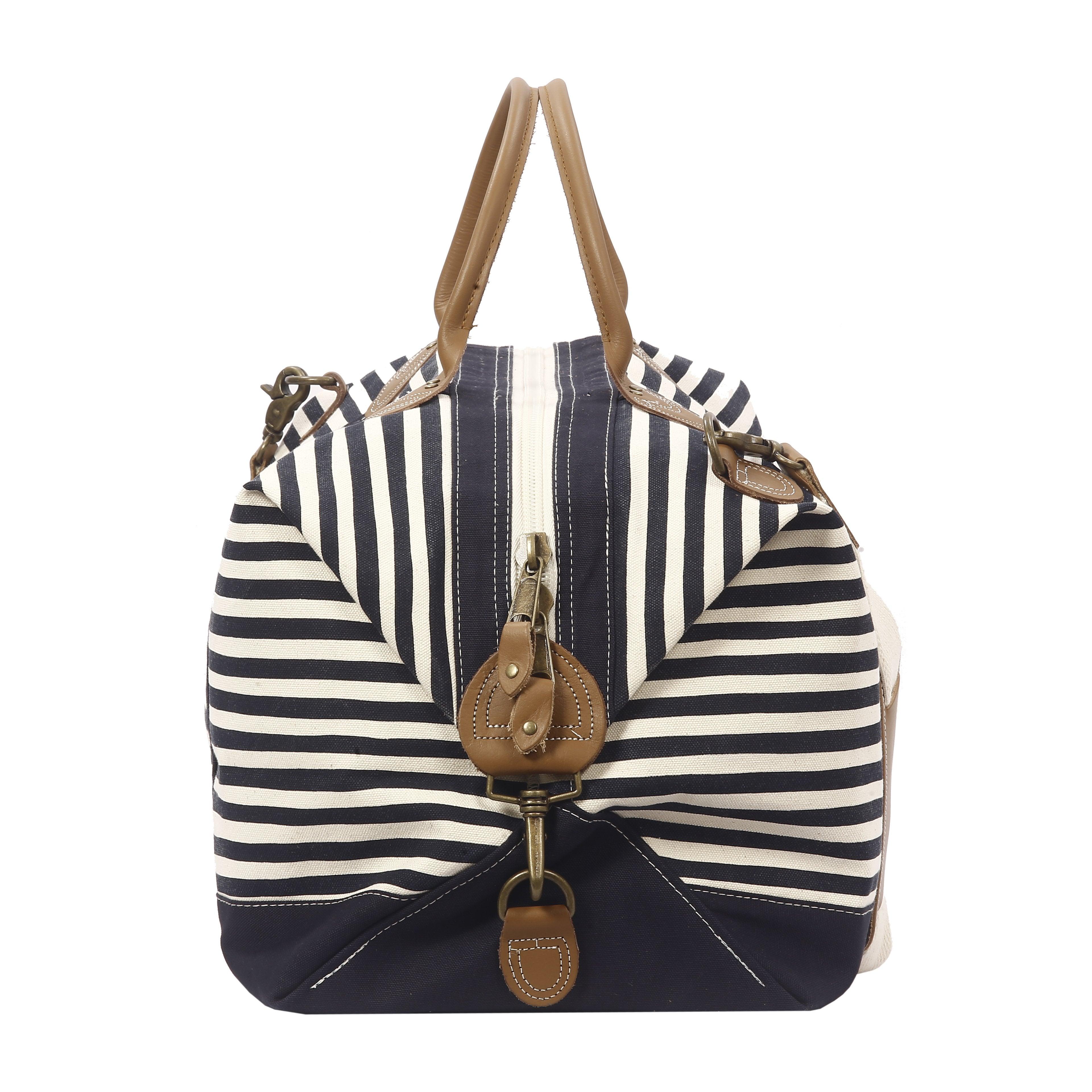 Signature Duffle Stripe - Tag&Crew